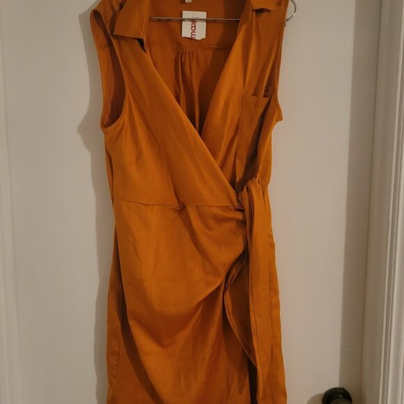 Wrap dress - Picture 1 of 2